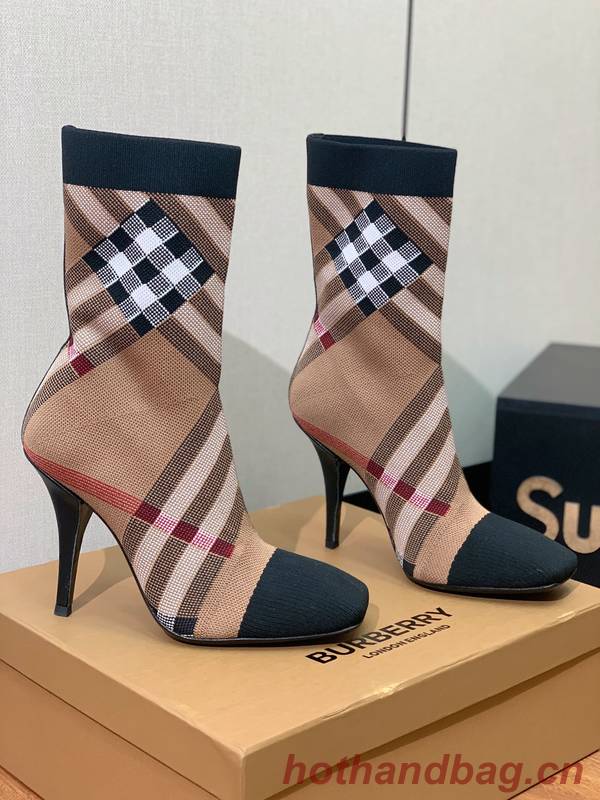 Burberry Shoes BBS00030