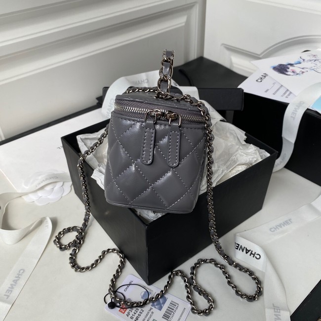 Chanel CLUTCH WITH CHAIN AP3593 GRAY