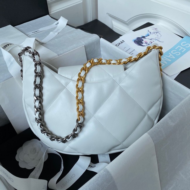 Chanel SMALL MESSENGER BAG AS4638 white