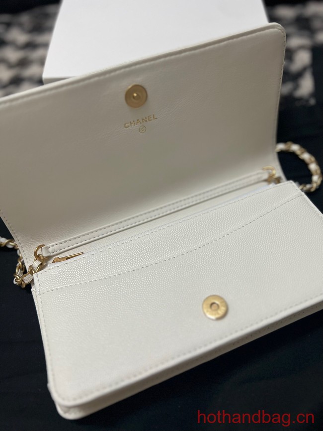 Chanel CLUTCH WITH CHAIN Gold-Tone Metal AP3499 white