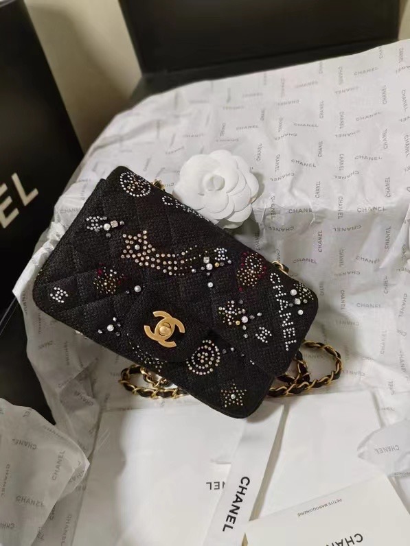 Chanel SMALL CLASSIC HANDBAG A01113 Black