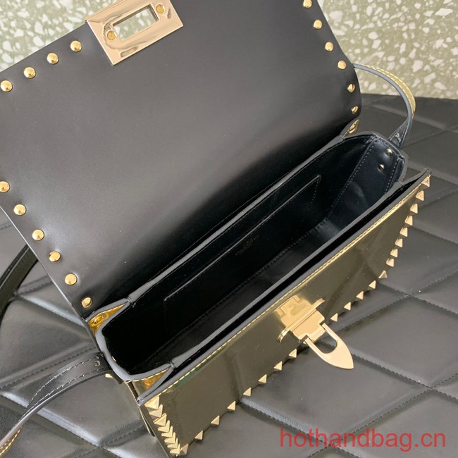 VALENTINO GARAVANI ROCKSTUD23 calfskin bag AZS098 Champagne