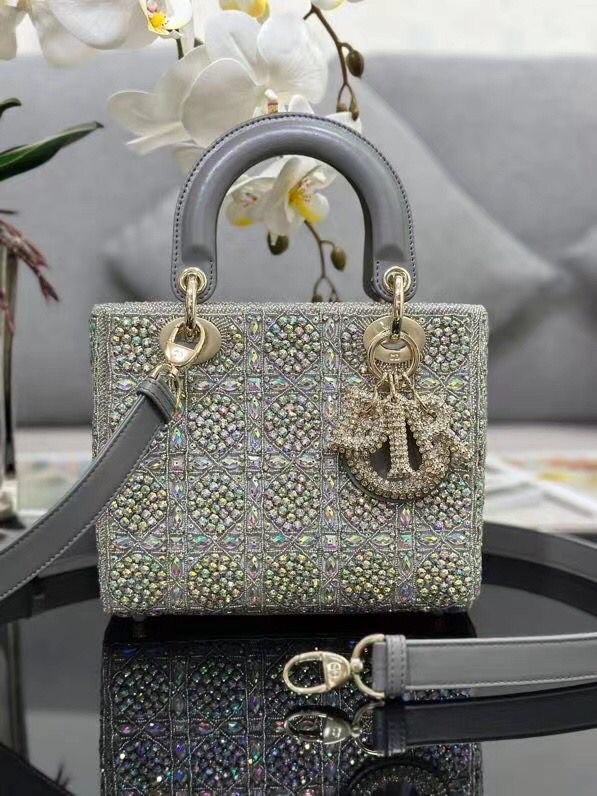 Dior LADY MEDIUM D-LITE BAG M0568O Diamond Embroidery Green