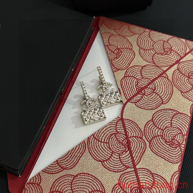 Chanel Earrings CE13570