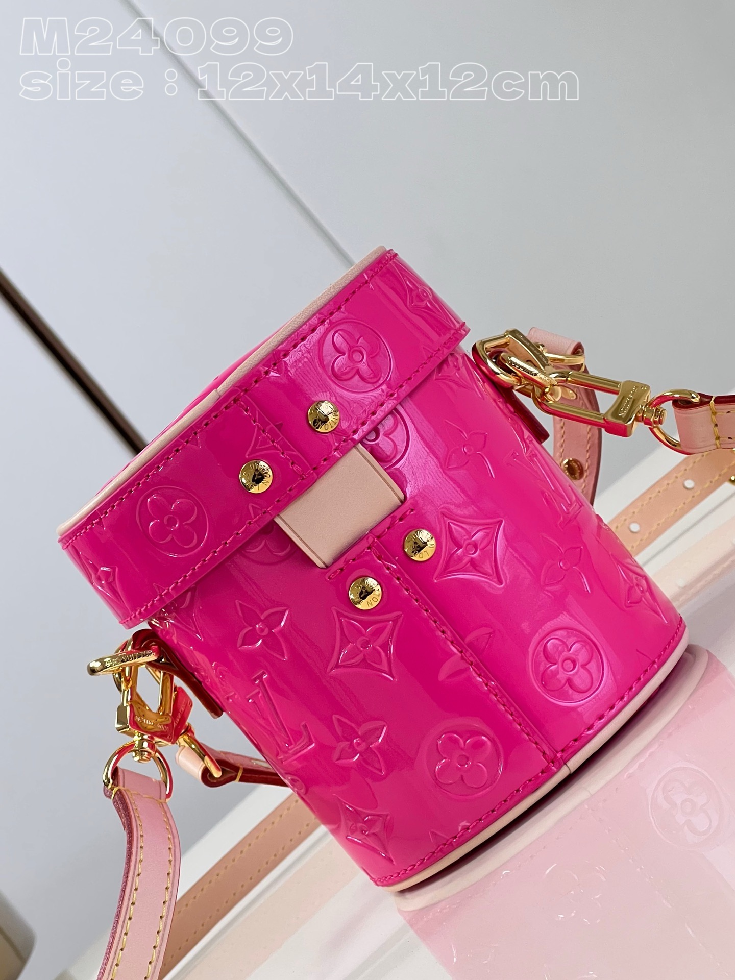 Louis Vuitton Astor M24102 Neon Pink