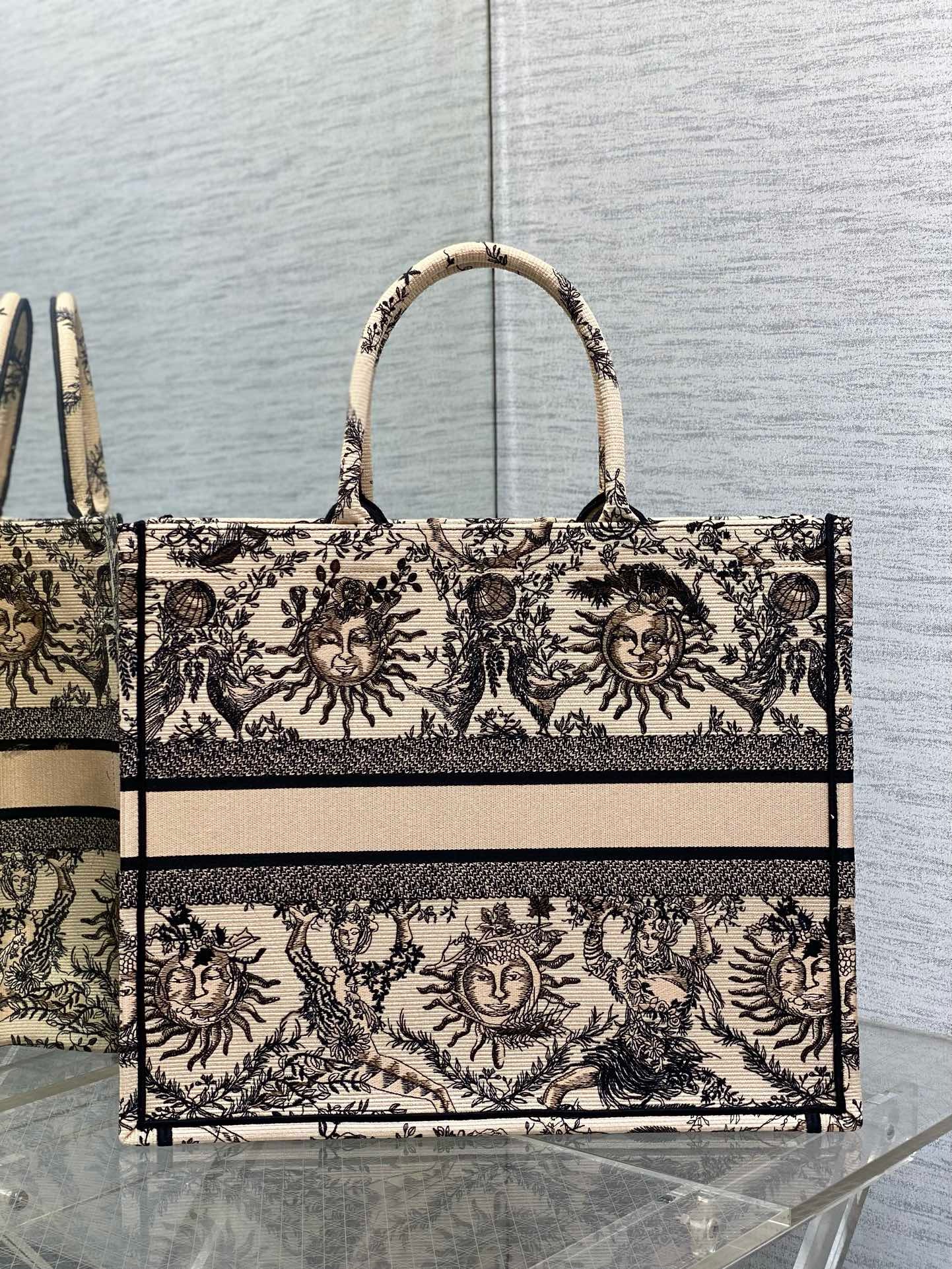 Dior Book Tote Beige and Black Toile de Jouy Soleil Embroidery  M1286ZECQ