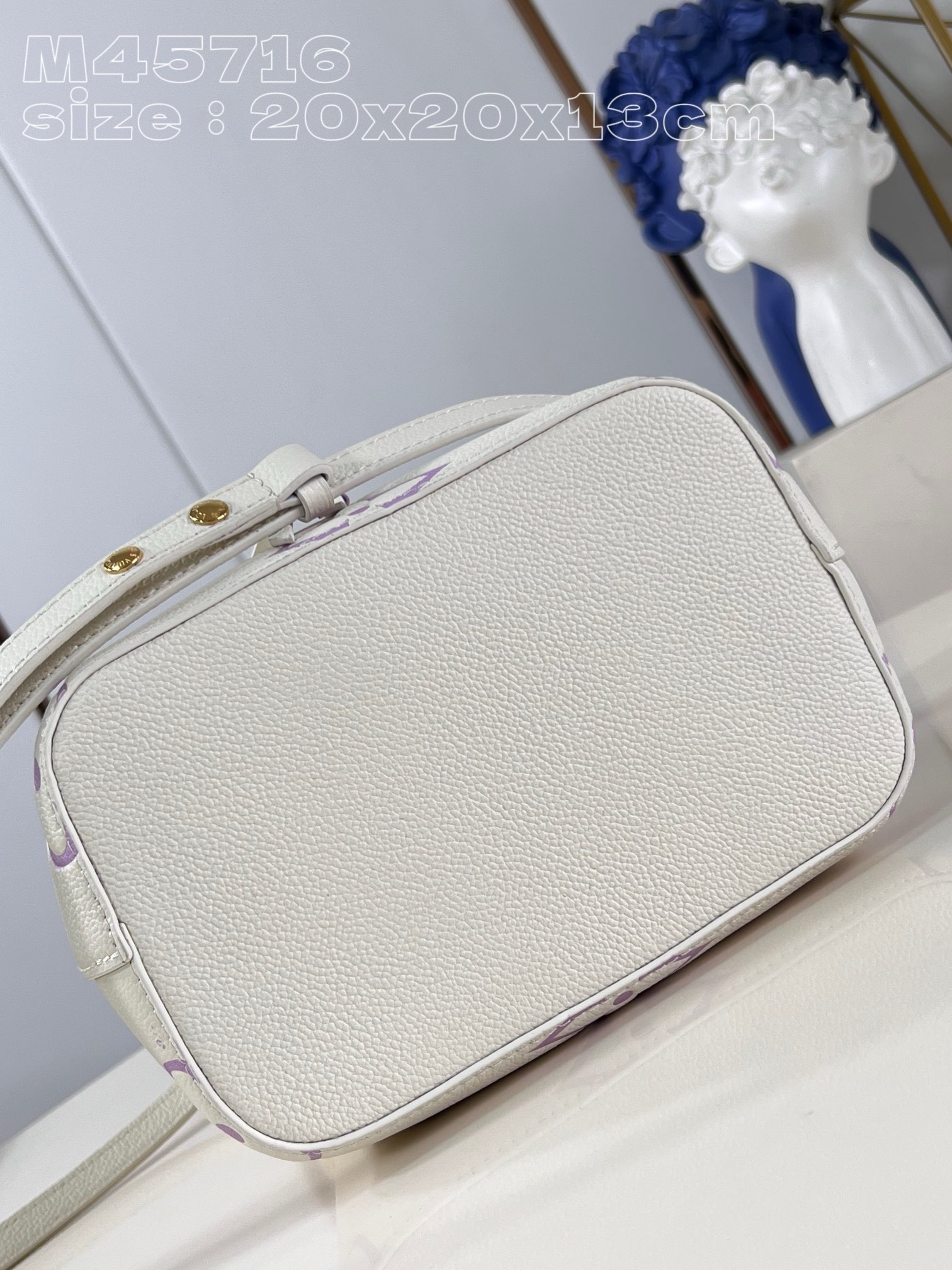 Louis Vuitton Noe Neonoe BB M22599 Latte White & Bubble Tea Mauve