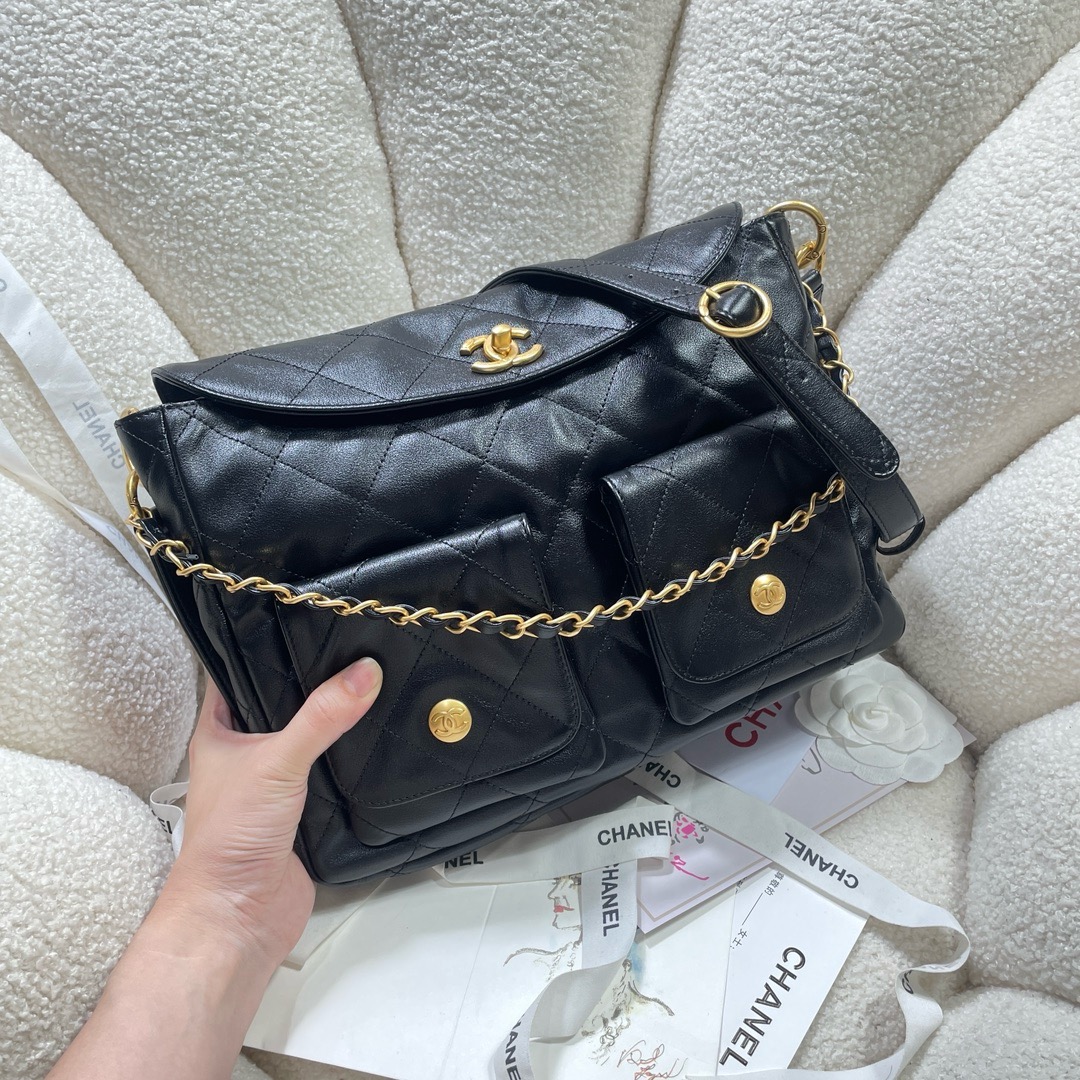 CHANEL MESSENGER BAG AS4668 black