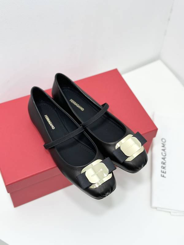 Ferragamo Shoes FMS00082