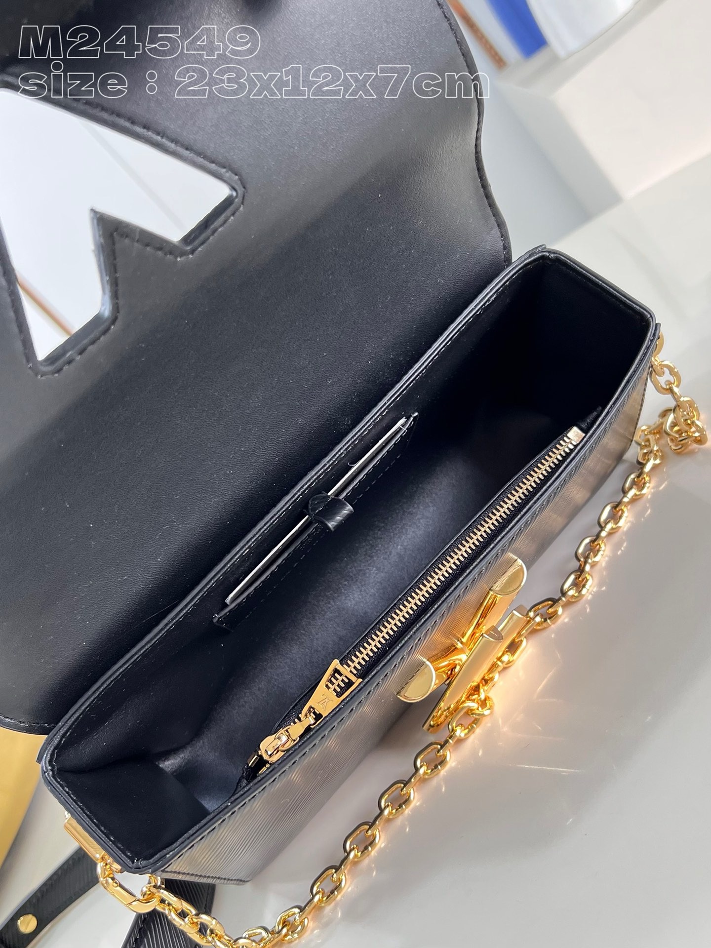 Louis Vuitton Twist West M24566 BLACK