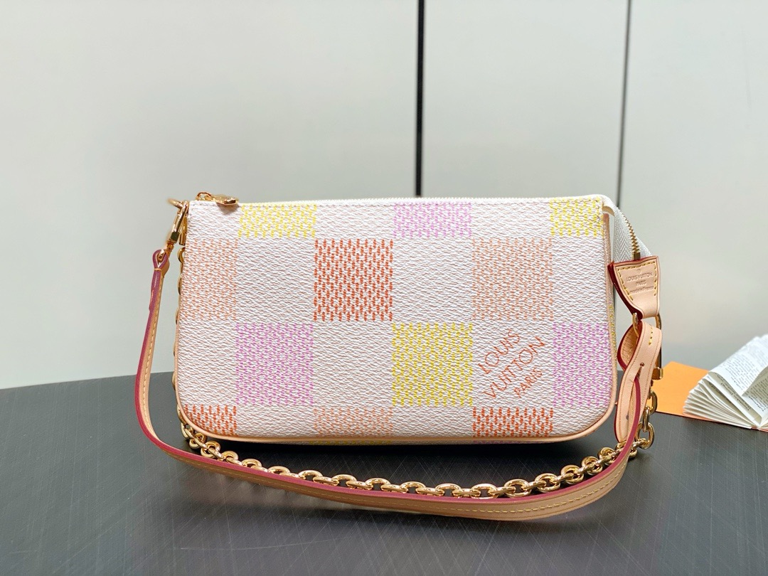 Louis Vuitton Pochette Accessoires N40642 Peach Pink