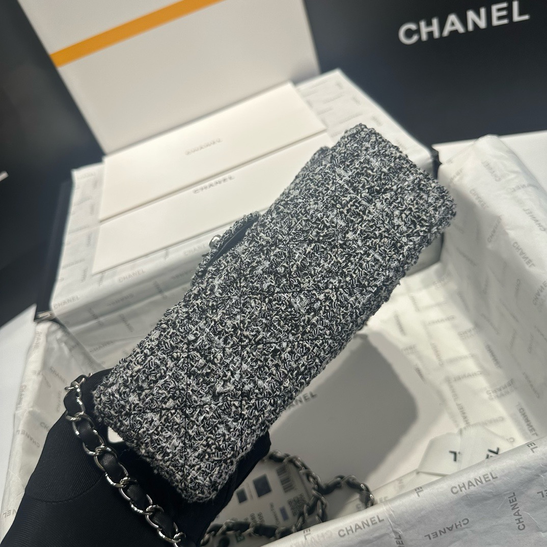 CHANEL MINI CLASSIC HANDBAG A69900 gray