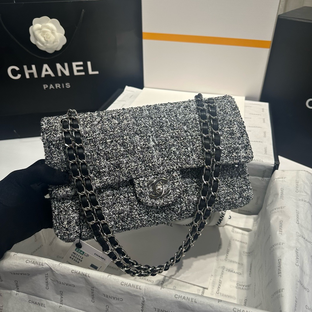 Chanel Tweed CLASSIC HANDBAG A01112 gray