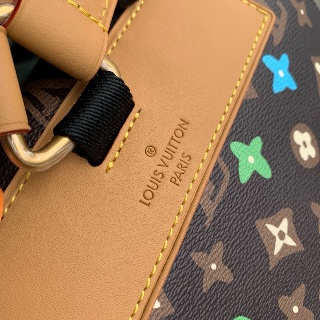 Louis Vuitton Christopher MM M25240 Chocolate