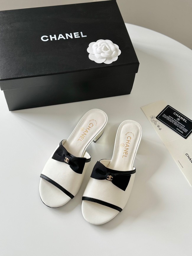 Chanel Slippers 36637-1