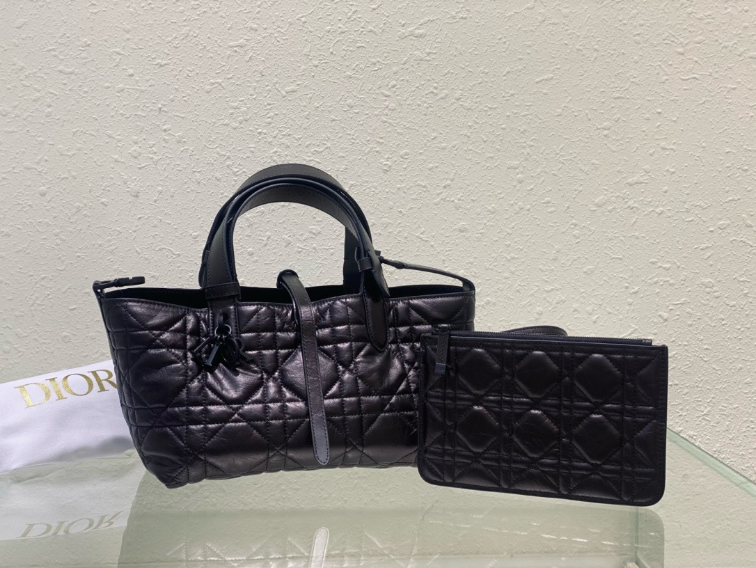 Small Dior Toujours Bag Black Macrocannage Crinkled Calfskin M2822O