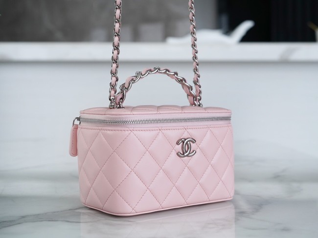 CHANEL 23K CLUTCH WITH CHAIN AP3768 pink