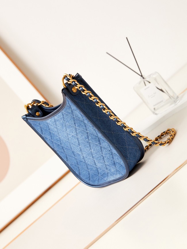 CHANEL HOBO HANDBAG AS4532 Blue