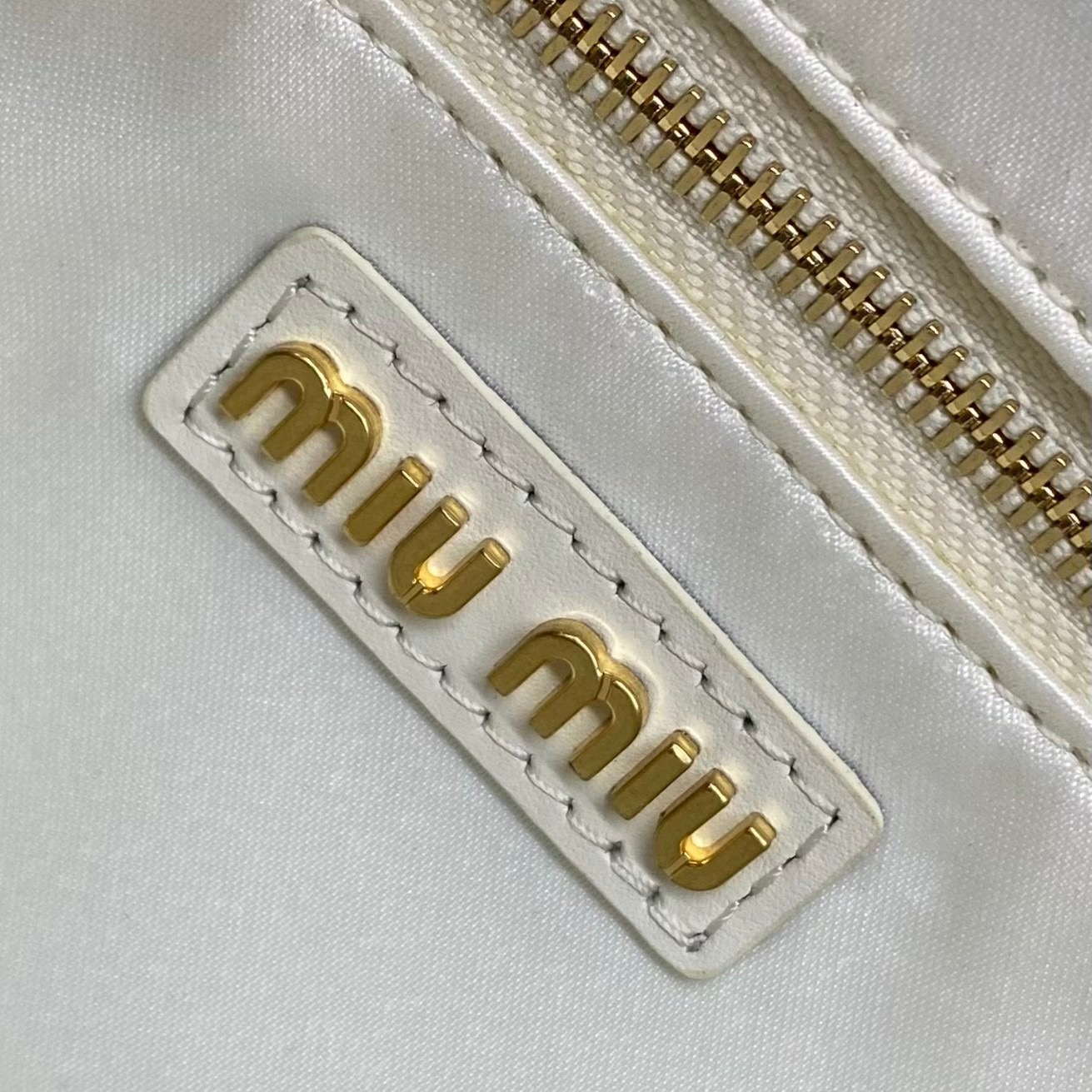 MIU MIU Original Leather Top Handle Bag 5BB147 WHITE