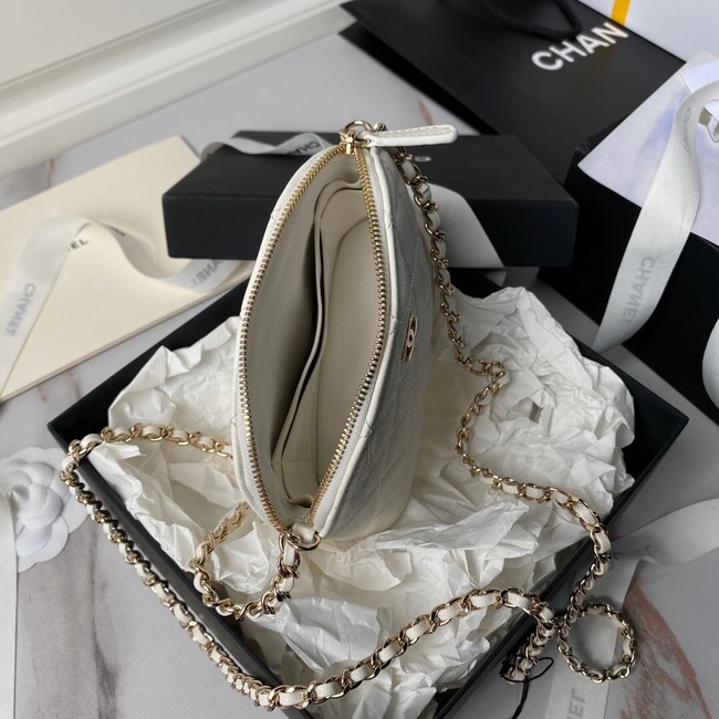 CHANEL CLUTCH WITH CHAIN AP4000 white