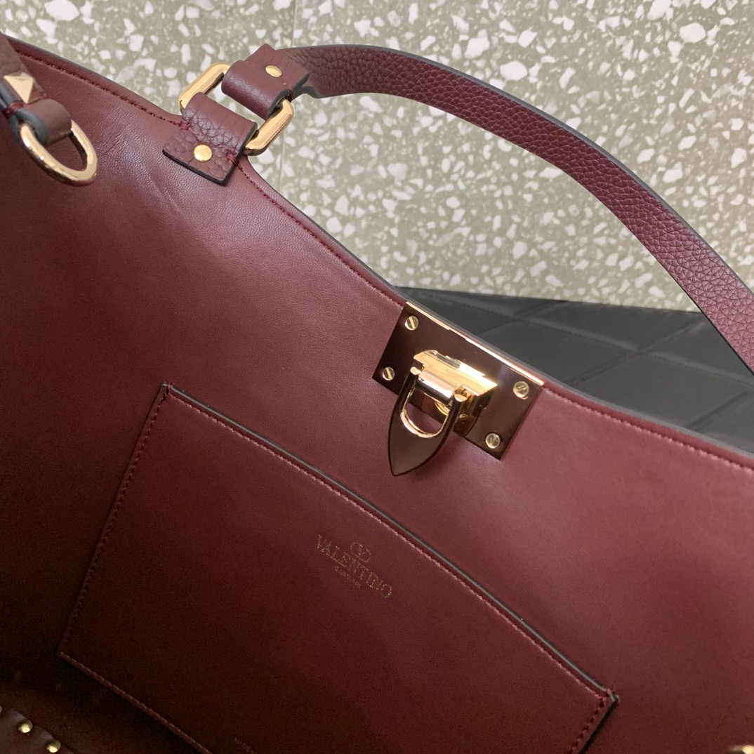 VALENTINO GARAVANI Loco Calf leather bag 0055 Wine