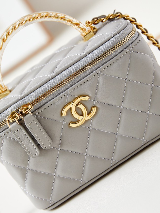 CHANEL MINI CLUTCH WITH CHAIN AP3820 light gray