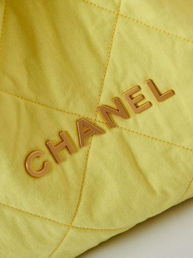 CHANEL 22 HANDBAG Fabric AS3261 yellow