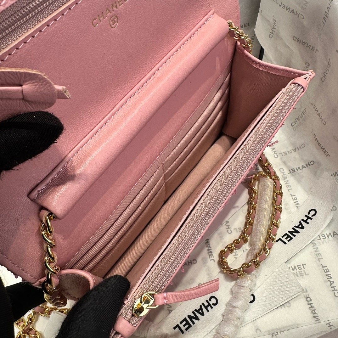 CHANEL CLASSIC WALLET ON CHAIN  AP0250 Pink & Ecru