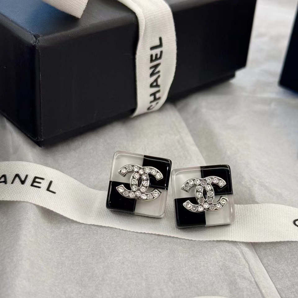 Chanel Earrings CE14357