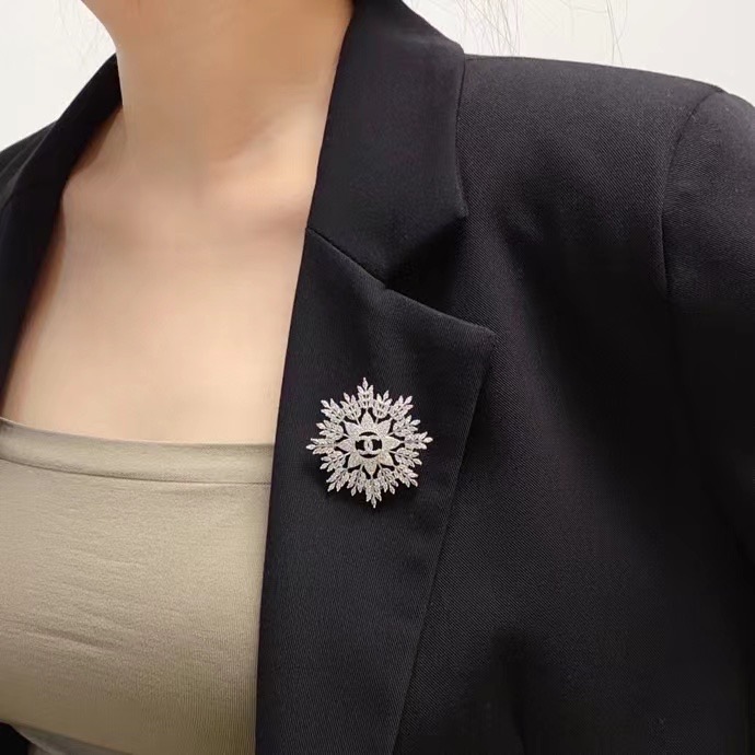 Chanel Brooch CE14401