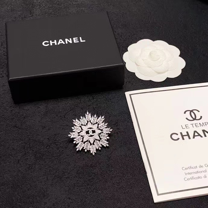 Chanel Brooch CE14401