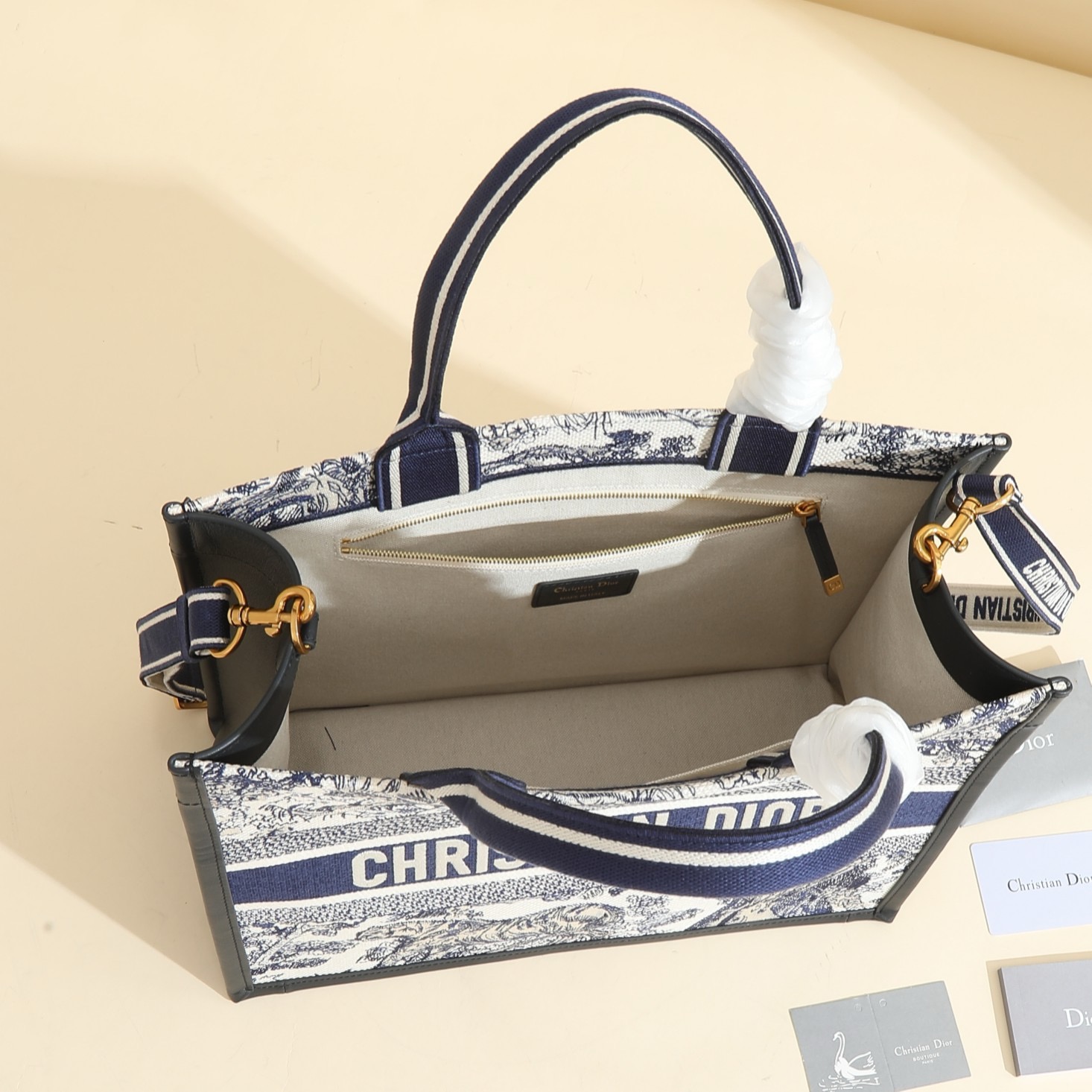 Medium Dior Book Tote White and Navy Blue Toile de Jouy Sauvage Embroidery with Navy Blue Calfskin M1324CE