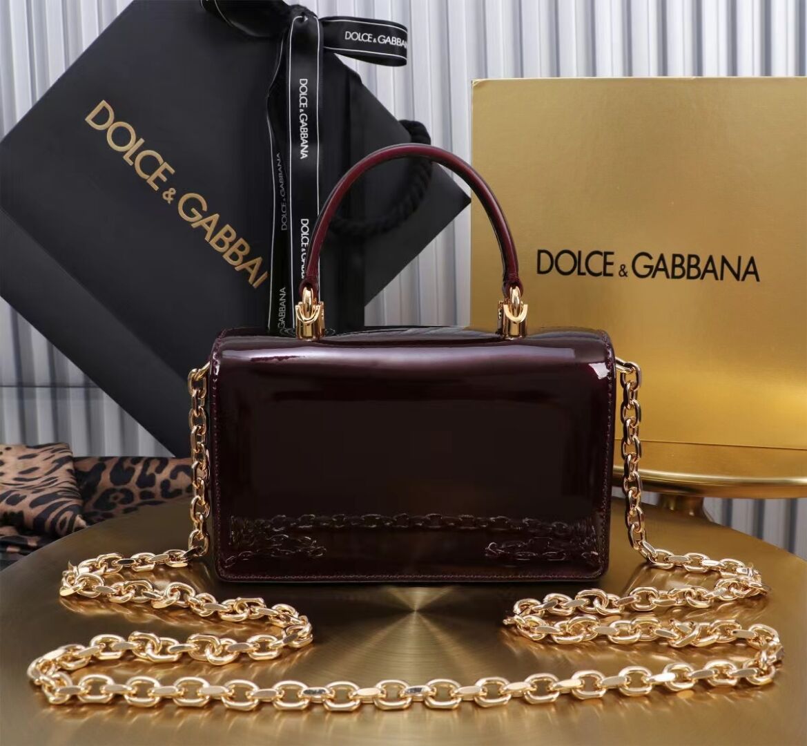 Dolce & Gabbana Patent leather Shoulder Bag G6504 Burgundy