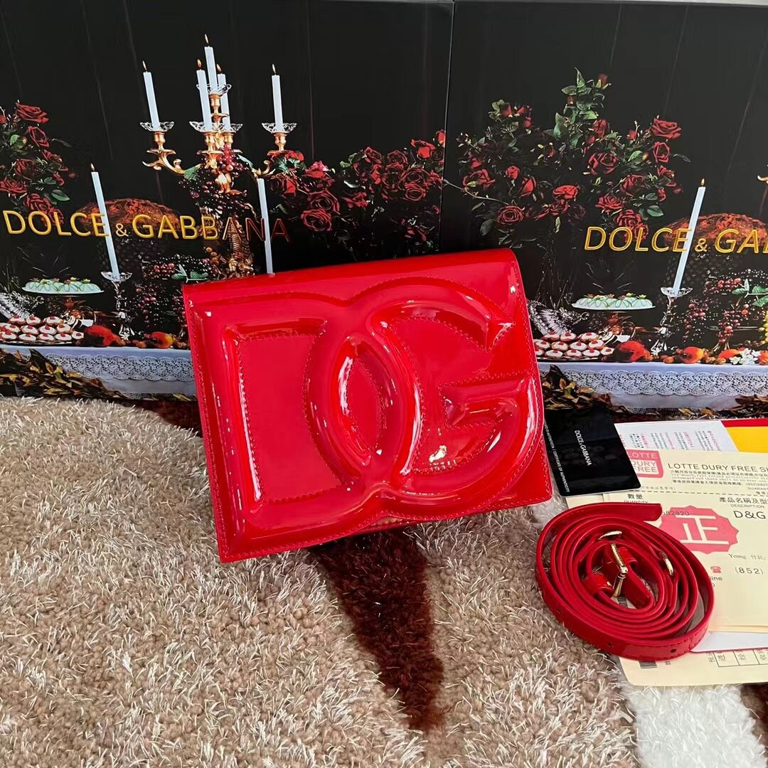 Dolce & Gabbana Patent leather Shoulder Bag G6551 red