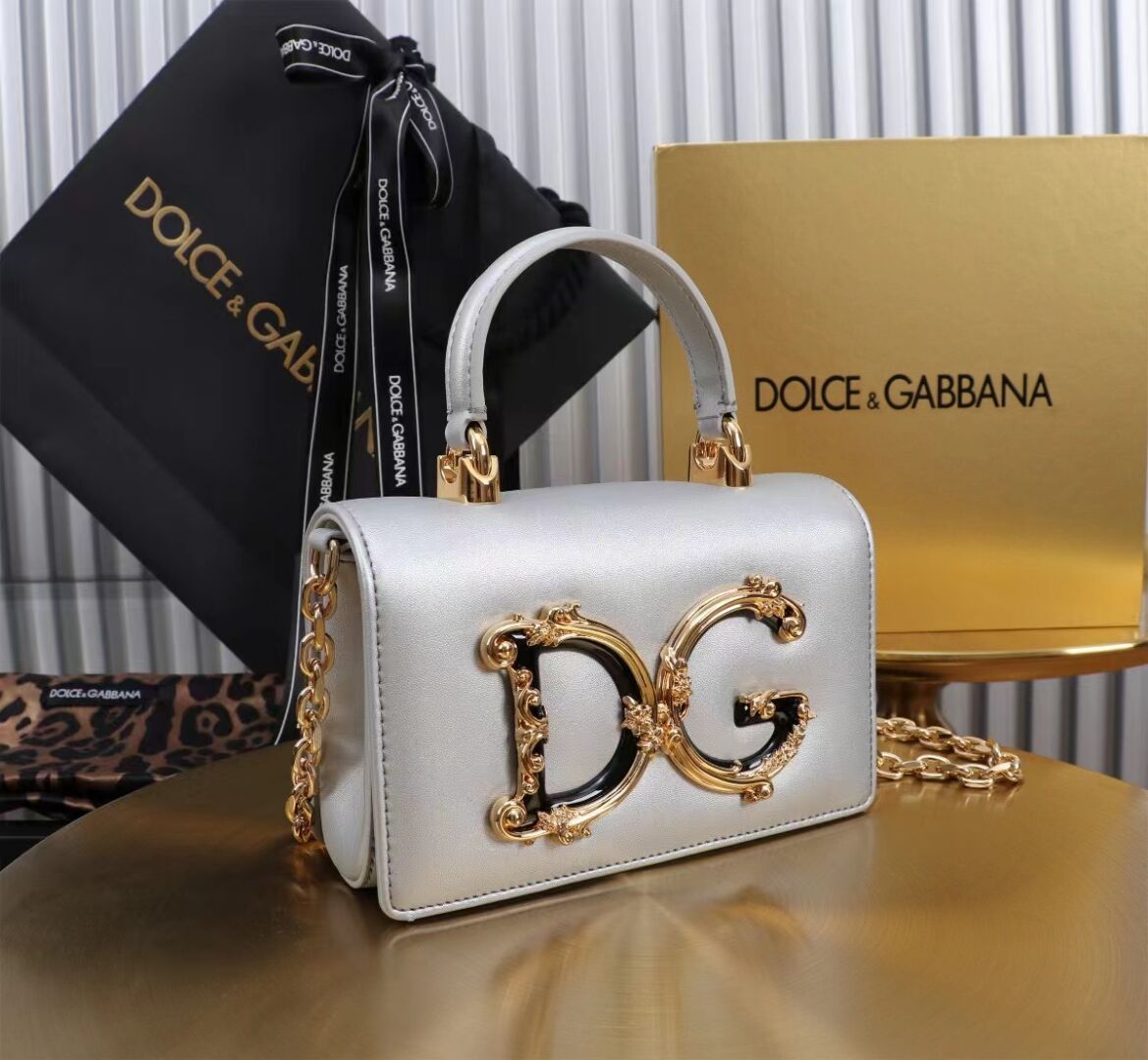 Dolce & Gabbana leather Shoulder Bag G6504 silver