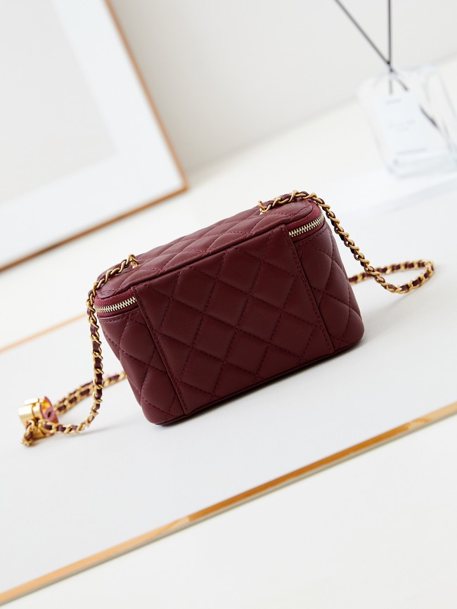 CHANEL MINI CLUTCH AP3940 Wine