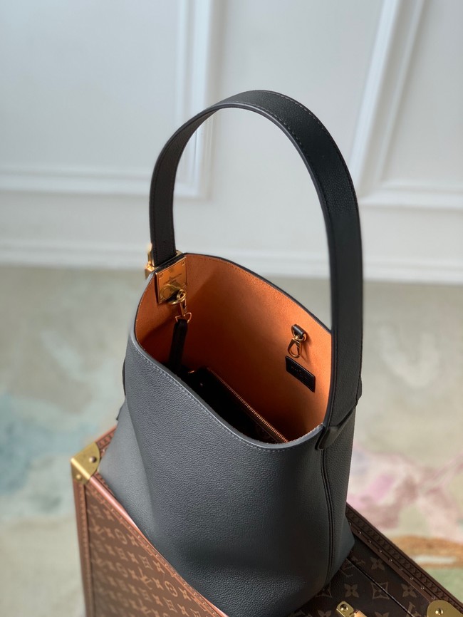 Louis Vuitton Low Key Hobo PM M25352 black