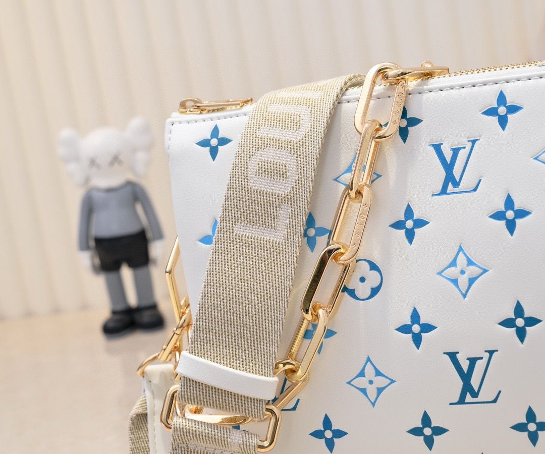 Louis Vuitton Borsa Coussin PM M11225 White