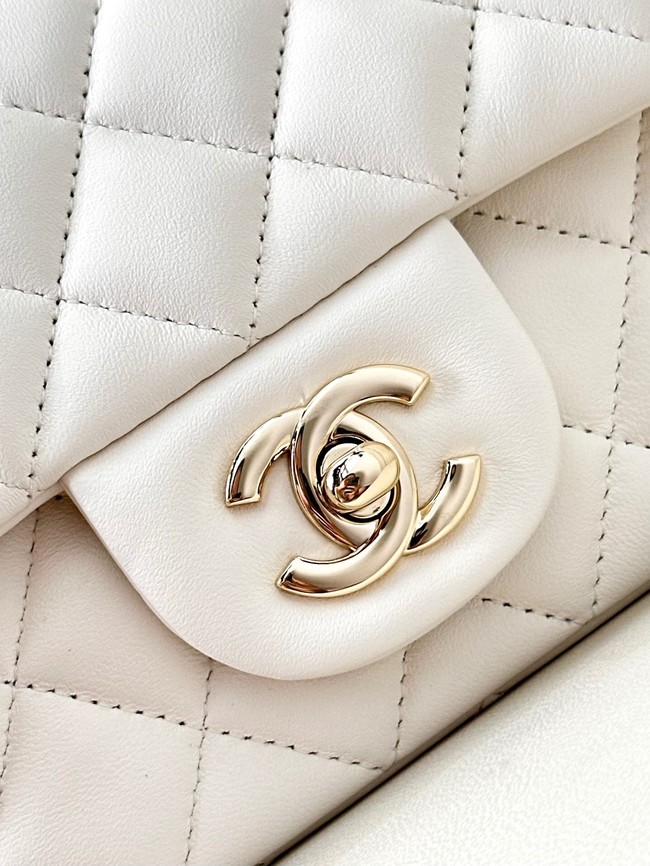 Chanel MINI CLASSIC HANDBAG Lambskin & Gold-Tone Metal A69900 white