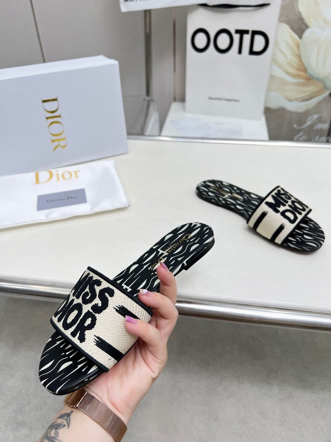 Dior Dway Slide Embroidered Cotton 11281-3