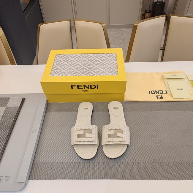 Fendi Slippers 11295-3