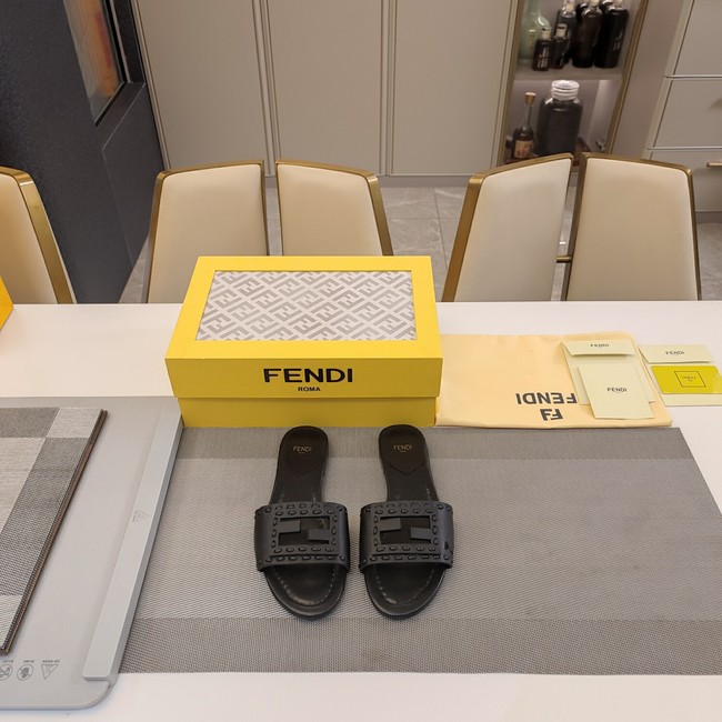 Fendi Slippers 11295-4