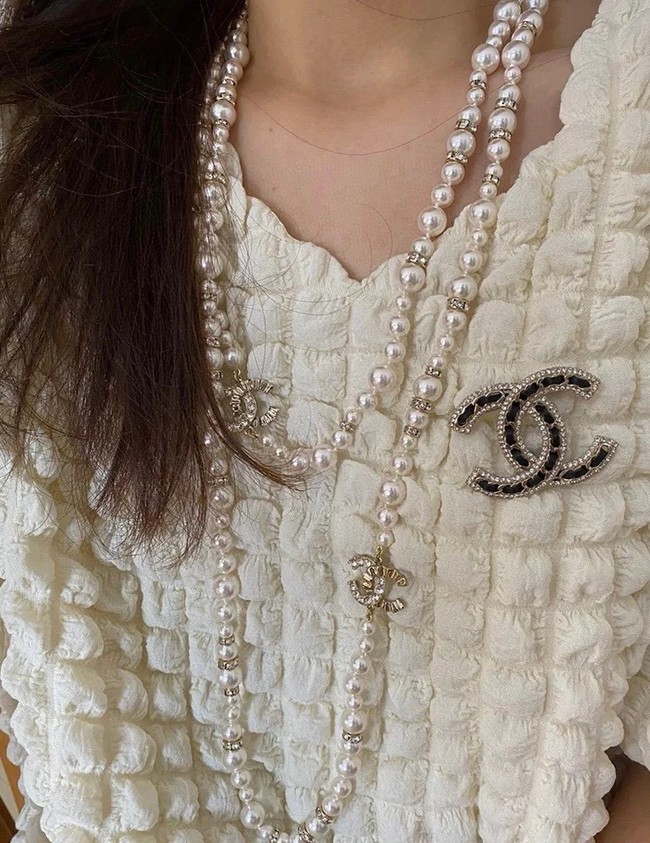 Chanel necklace CE15025