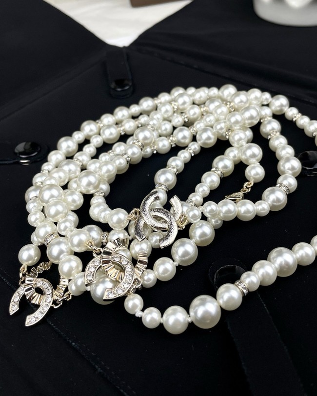 Chanel necklace CE15025