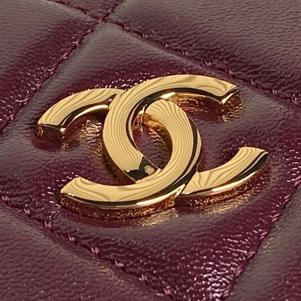 Chanel Shiny Lambskin & Gold-Tone Metal AP4189 Burgundy