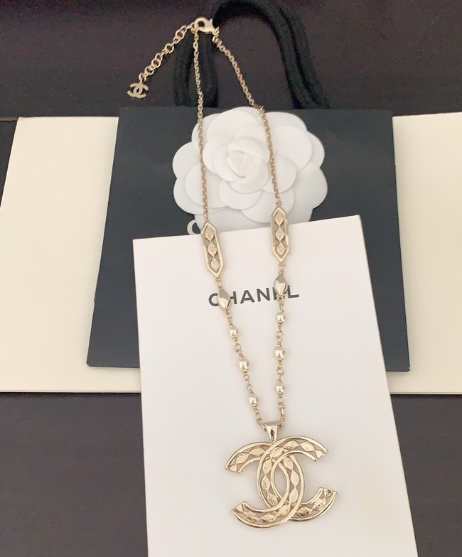 Chanel necklace CE15182