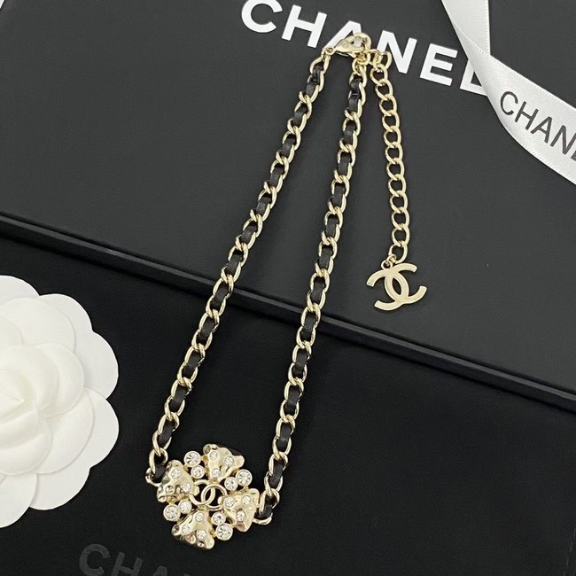 Chanel necklace CE15217