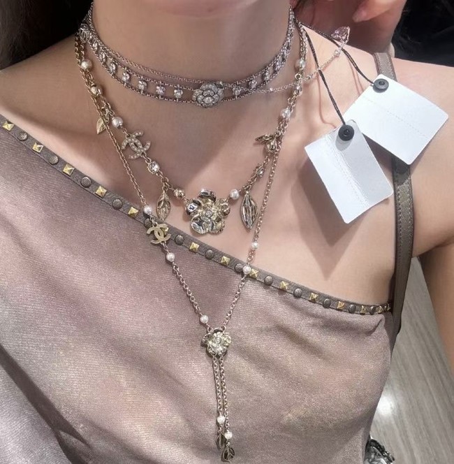 Chanel necklace CE15219