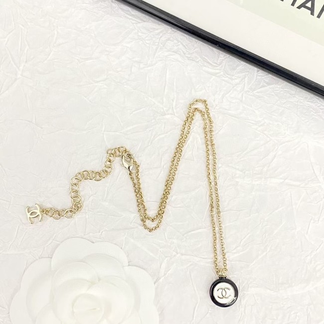 Chanel necklace CE15221