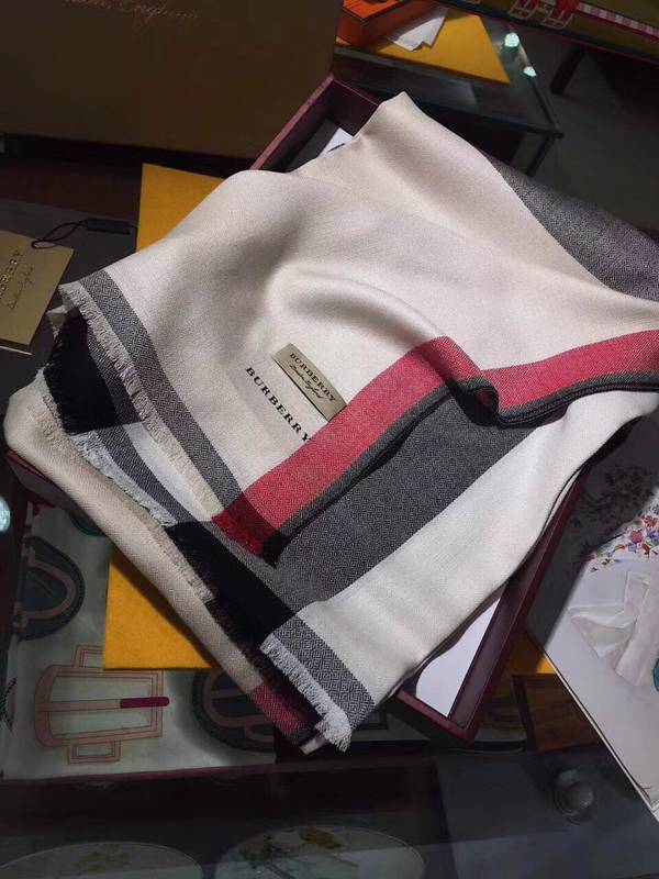 Burberry Scarf BBC00187